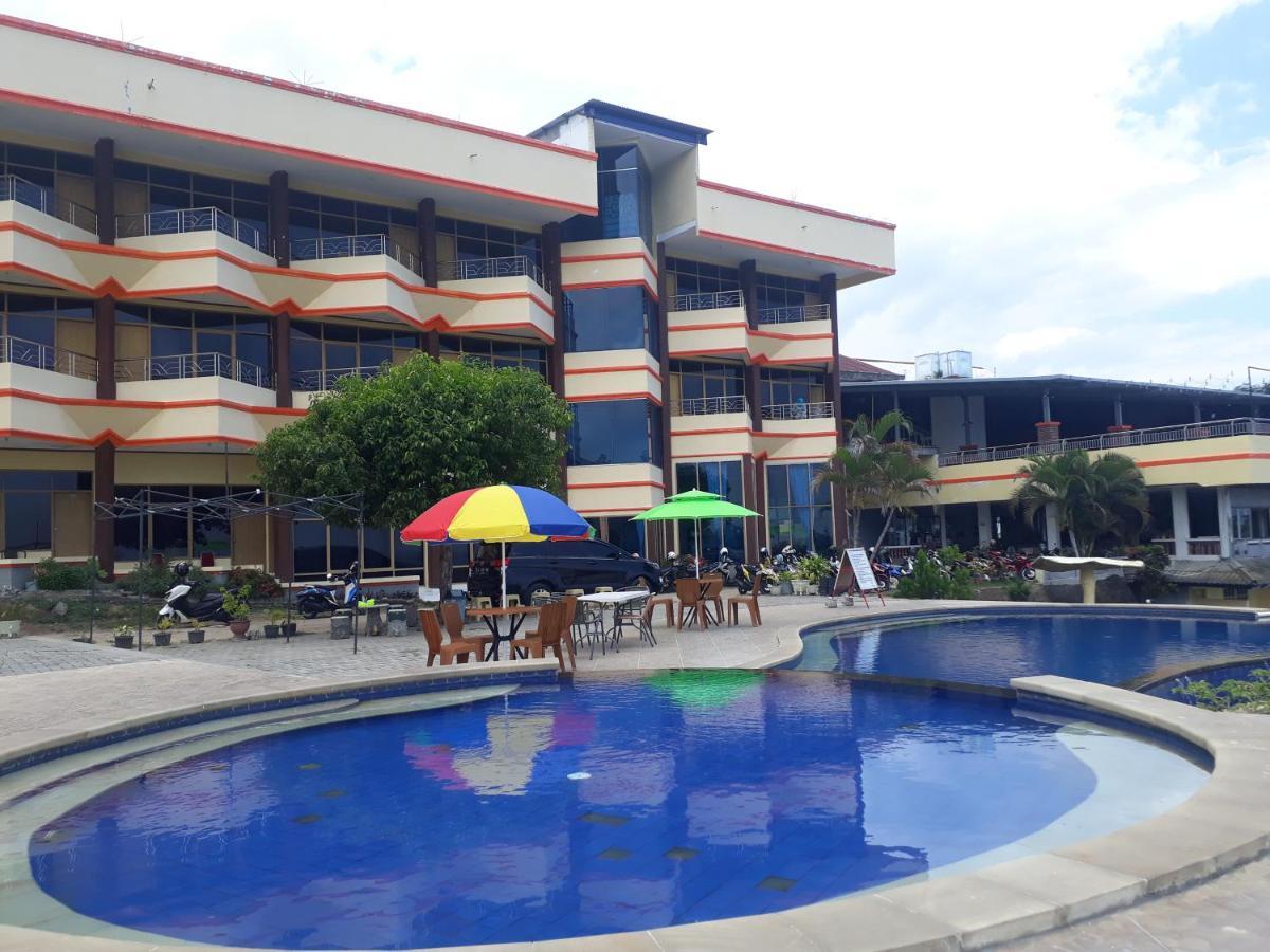 Bukit Kenari Hotel&Restaurant Parepare Exterior foto